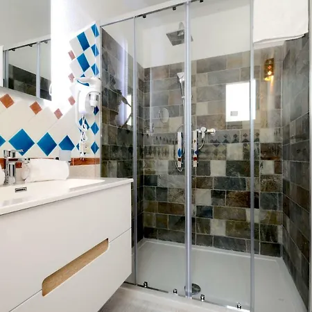 Dessena לינה וארוחת בוקר קאלה ליברוטו