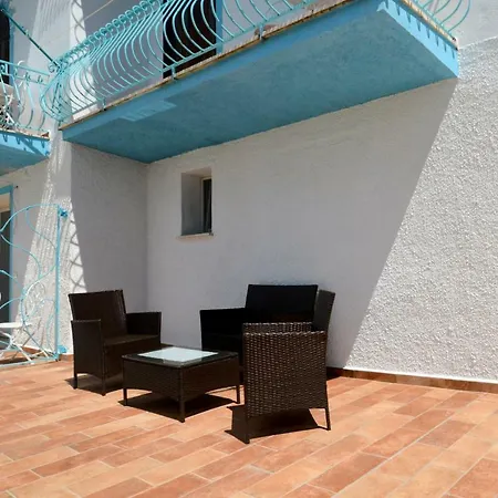 Dessena Bed & Breakfast