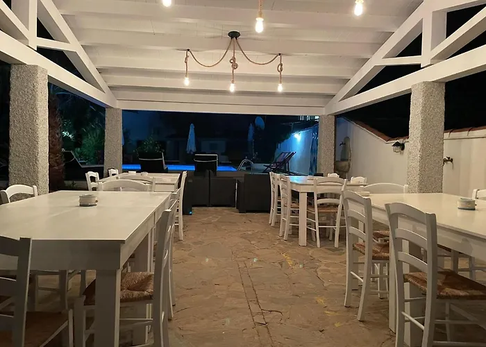 فندق مبيت وإفطار Dessena