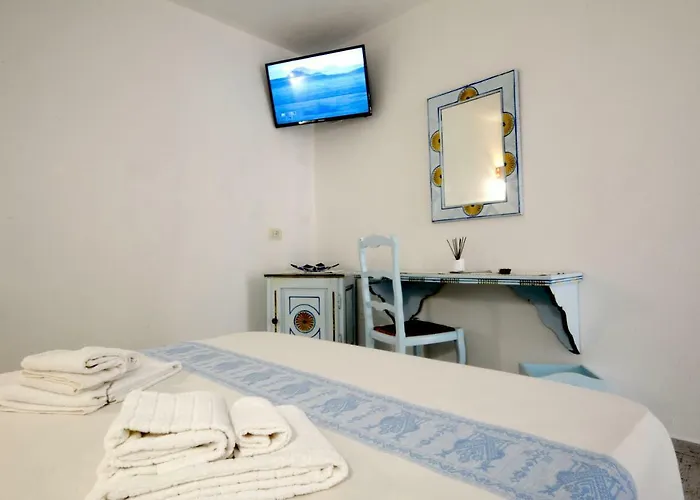 فندق مبيت وإفطار Dessena كالا ليبيروتو