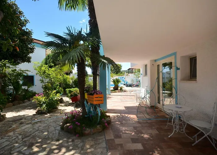 فندق مبيت وإفطار Dessena كالا ليبيروتو